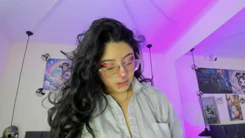 Sabrina  online show from 28, 3, 2026