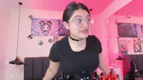 Snapshot of sabrinav_ chatting on 18, 4, 2026 Sabrina online show from 18, 4, 2026