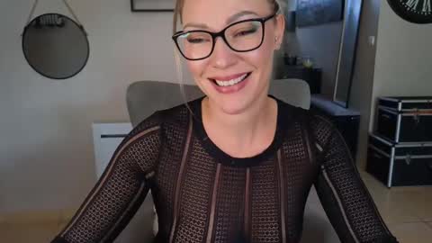 Snapshot of sacha__xx chatting on 26, 9, 2025 sacha__xx online show from 26, 9, 2025