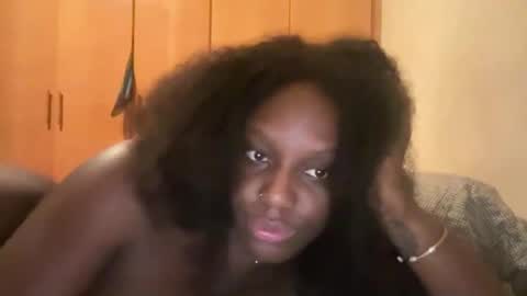 Snapshot of sade991803 chatting on 18, 5, 2026 Onika online show from 18, 5, 2026
