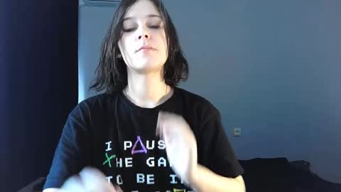 Snapshot of sademoface chatting on 4, 3, 2025 pluto online show from 4, 3, 2025