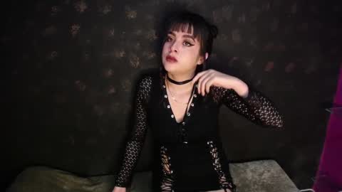 Snapshot of sadiie_queen chatting on 17, 12, 2024 Sadie Queen online show from 17, 12, 2024