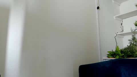 Cami online show from 15, 4, 2026