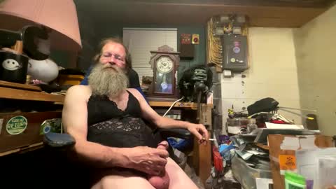 Snapshot of safety_fist chatting on 1, 2, 2025 safety_fist online show from 1, 2, 2025