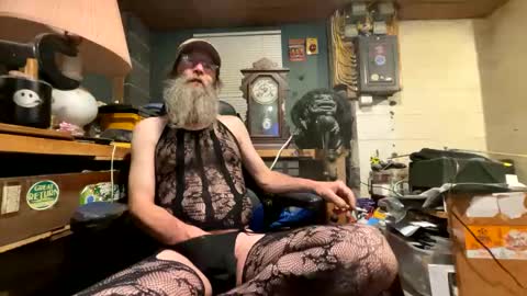 Snapshot of safety_fist chatting on 8, 2, 2025 safety_fist online show from 8, 2, 2025