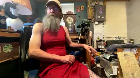 Snapshot of safety_fist chatting on 24, 2, 2025 safety_fist online show from 24, 2, 2025