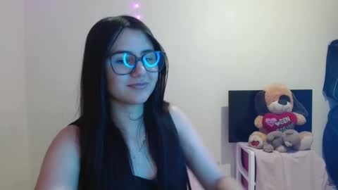 Sahaliefox  online show from 7, 10, 2025