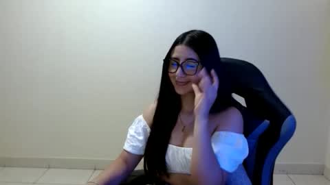 Sahaliefox  online show from 12, 3, 2026