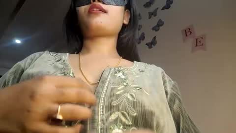 Queen Archana online show from 2, 2, 2025