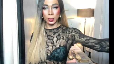 Snapshot of sahayafox chatting on 25, 5, 2026 sahayafox online show from 25, 5, 2026