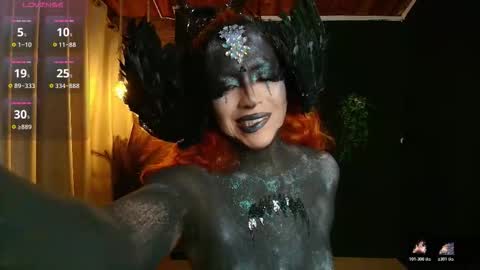 Snapshot of sahra_tayl0r_ chatting on 26, 11, 2025 SARA online show from 26, 11, 2025