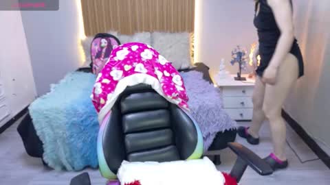 Snapshot of sailor_moon07 chatting on 25, 9, 2025 sailor online show from 25, 9, 2025