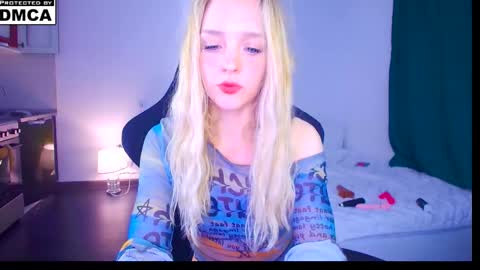 Snapshot of sailormoon666_ chatting on 2, 6, 2026 Sofia online show from 2, 6, 2026