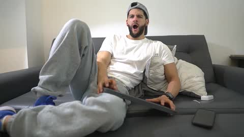 saimon  online show from 13, 11, 2025