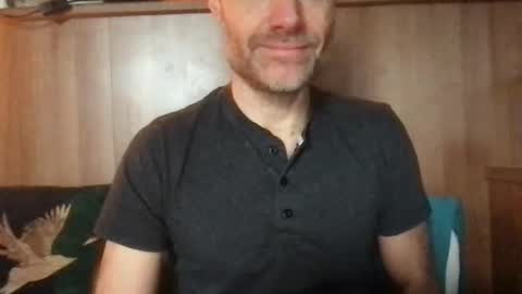 saint009 online show from 31, 1, 2025