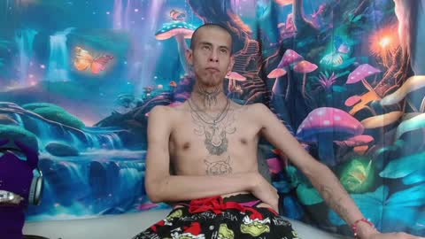 Snapshot of saint_boyy chatting on 11, 1, 2025 saint boy online show from 11, 1, 2025