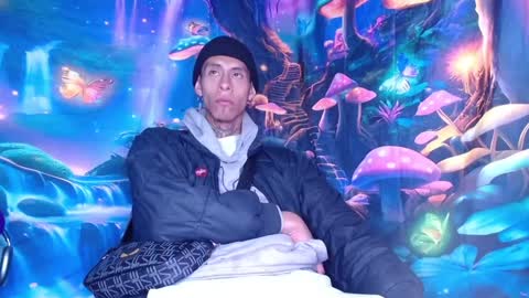 Snapshot of saint_boyy chatting on 12, 1, 2025 saint boy online show from 12, 1, 2025