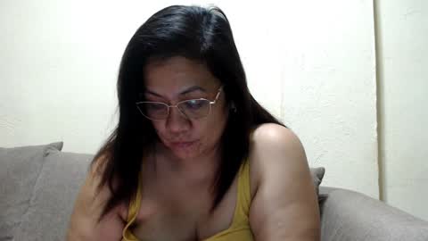 saint_flowerxxx online show from 4, 1, 2025