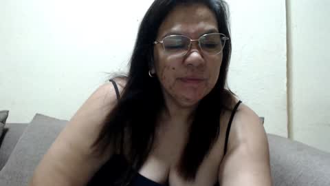 saint_flowerxxx online show from 18, 1, 2025