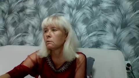 Snapshot of sakura_blonde chatting on 29, 9, 2025 sakura_blonde online show from 29, 9, 2025