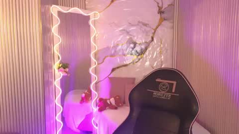  sakura  online show from 12, 4, 2026