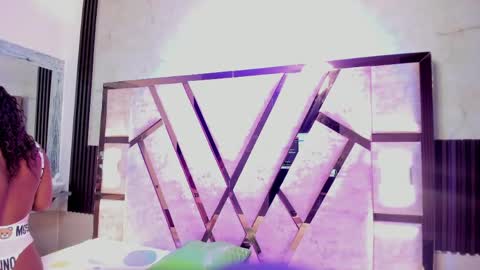 salem_rosee online show from 8, 4, 2026