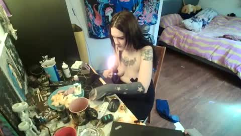 salemsslut online show from 13, 2, 2025