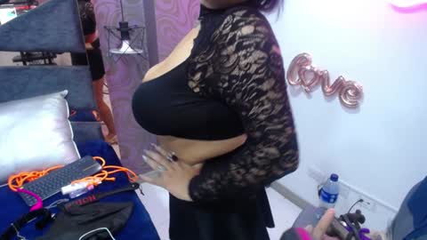 salii_poison online show from 4, 12, 2024