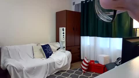 salis1981 online show from 4, 2, 2025