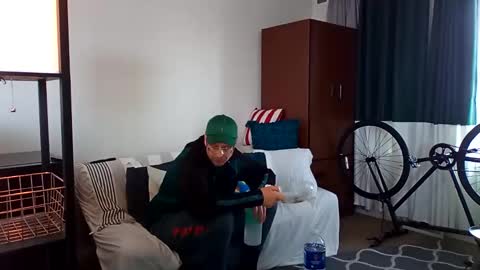 salis1981 online show from 17, 2, 2025