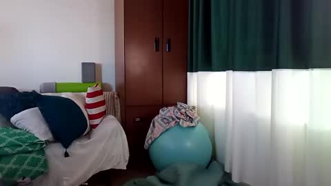 salis1981 online show from 12, 3, 2025