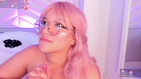 Snapshot of sally_white_ chatting on 7, 2, 2025 Sally White online show from 7, 2, 2025