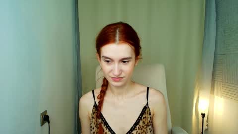 Snapshot of sallybiscuit chatting on 6, 2, 2025 Sally online show from 6, 2, 2025