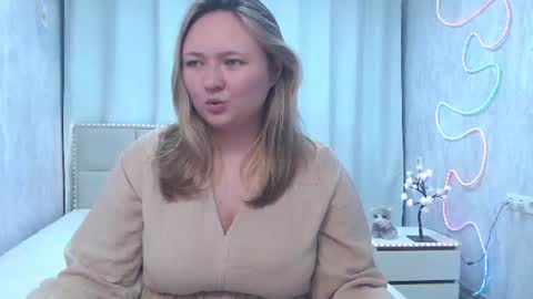 Snapshot of sallyverda chatting on 3, 7, 2026 Sally online show from 3, 7, 2026