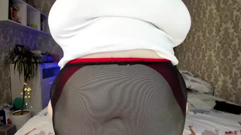 Snapshot of salma_queen chatting on 25, 12, 2024 SalmaRoth online show from 25, 12, 2024