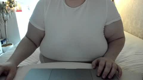 Snapshot of salma_queen chatting on 15, 1, 2025 SalmaRoth online show from 15, 1, 2025