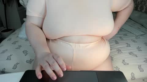 Snapshot of salma_queen chatting on 23, 2, 2025 SalmaRoth online show from 23, 2, 2025