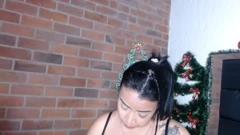 Snapshot of salome__hills chatting on 19, 12, 2024 online show from 19, 12, 2024