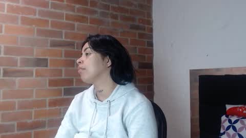 Snapshot of salome__hills chatting on 5, 12, 2025 online show from 5, 12, 2025