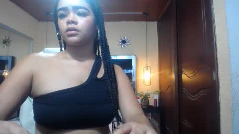 Snapshot of salome_owen17 chatting on 16, 12, 2025 salome_owen17 online show from 16, 12, 2025