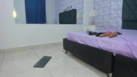 salome_simonz online show from 16, 4, 2026