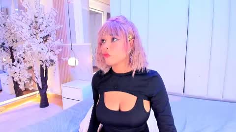 Snapshot of salomebenz_01 chatting on 4, 6, 2026 Salome benz online show from 4, 6, 2026