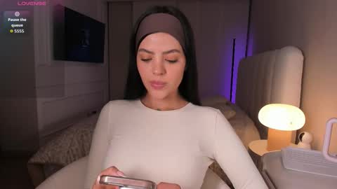 salo online show from 10, 11, 2025