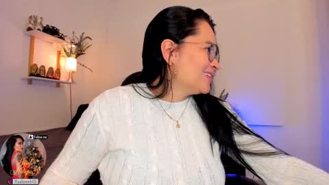 Snapshot of salomekross_ chatting on 8, 1, 2025 Salome Kross online show from 8, 1, 2025