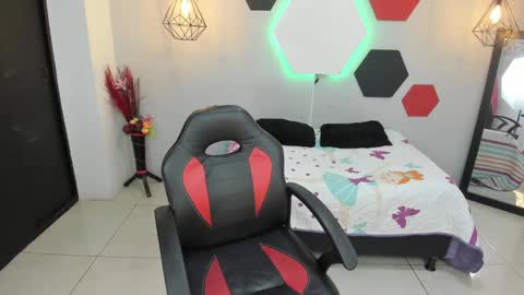 Snapshot of salomeswet chatting on 10, 2, 2025 martina online show from 10, 2, 2025