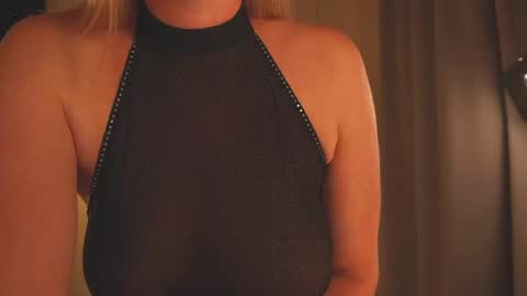 Snapshot of saltedhoney chatting on 16, 5, 2026 IsaBella- online show from 16, 5, 2026