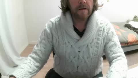 Saltimbanquier  Salt  ou  Banquier  online show from 3, 2, 2025