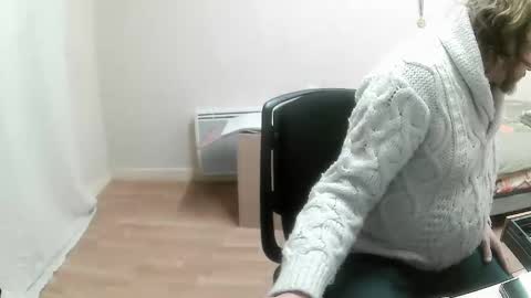 Saltimbanquier  Salt  ou  Banquier  online show from 10, 2, 2025