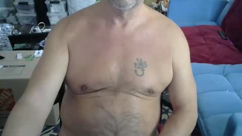 Snapshot of saltydogg chatting on 23, 11, 2025 Saltyy online show from 23, 11, 2025