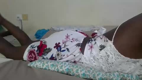 Snapshot of saltysugar20 chatting on 6, 5, 2026 Sugarbabe online show from 6, 5, 2026